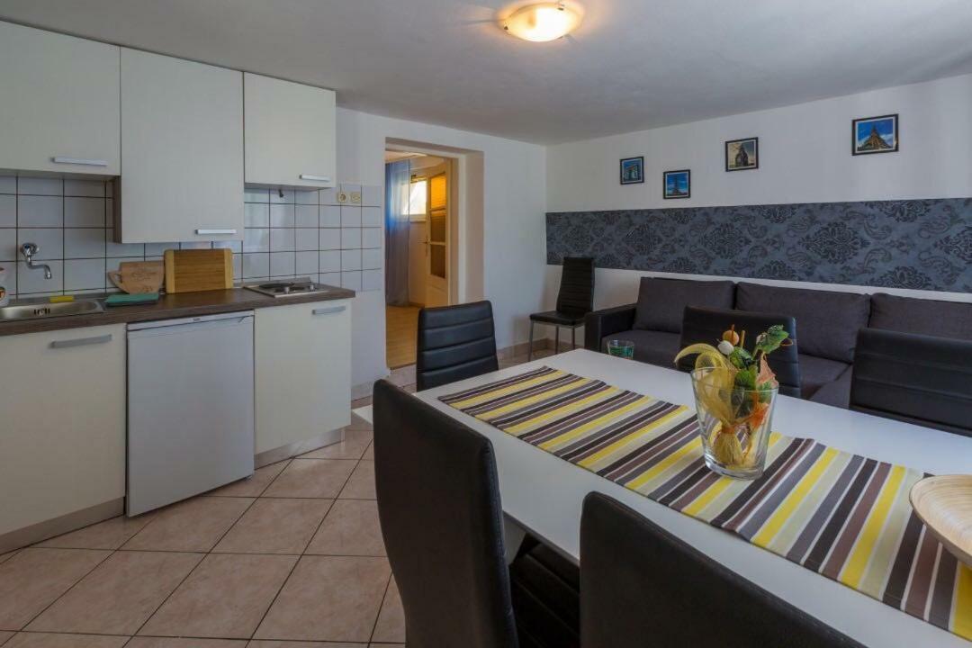 Apartment Dvorska Crikvenica Dış mekan fotoğraf